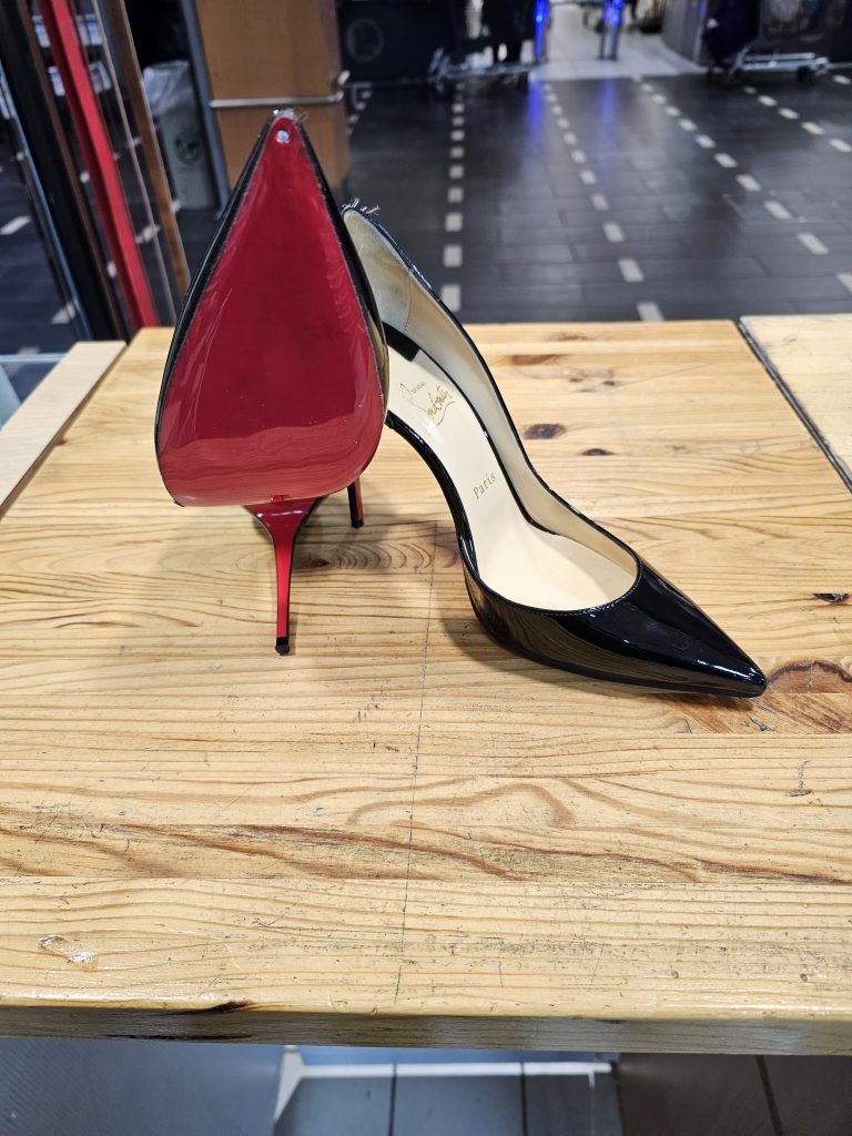 Cordonnerie Chaussure Louboutin